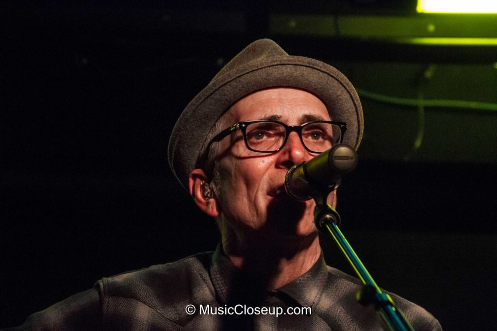 Art Alexakis