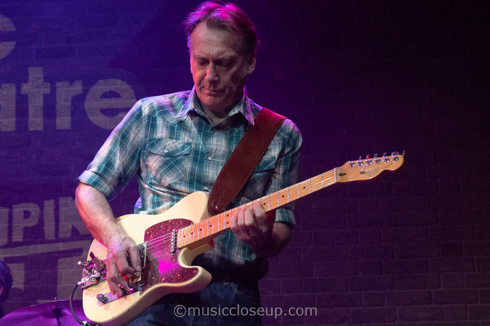 Danny and the Champions of the World live: Paul Lush playing electric guitar